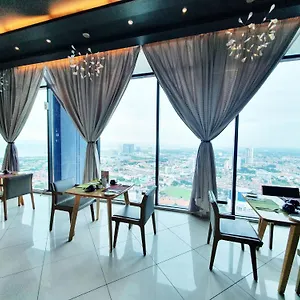 Hotel The Shore & Residences